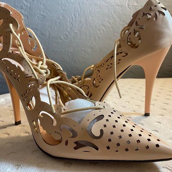 NWOT MADISON Blush Colored Laser Cut Stiletto Heels - Picture 11 of 16